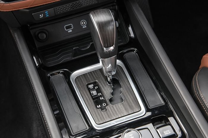 2019 Mahindra Alturas G4 automatic 2019 Mahindra Alturas G4 automatic